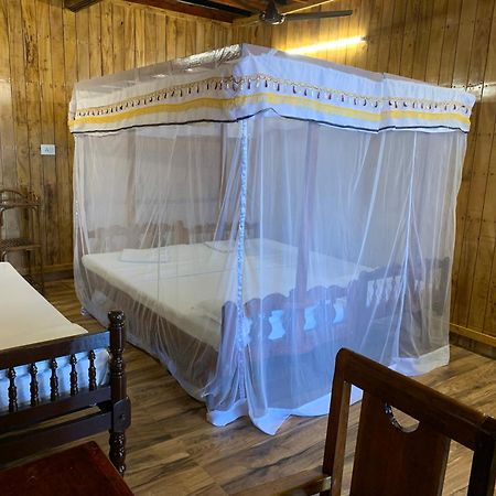 Alappuzha Malayalam Lake Resort מראה חיצוני תמונה