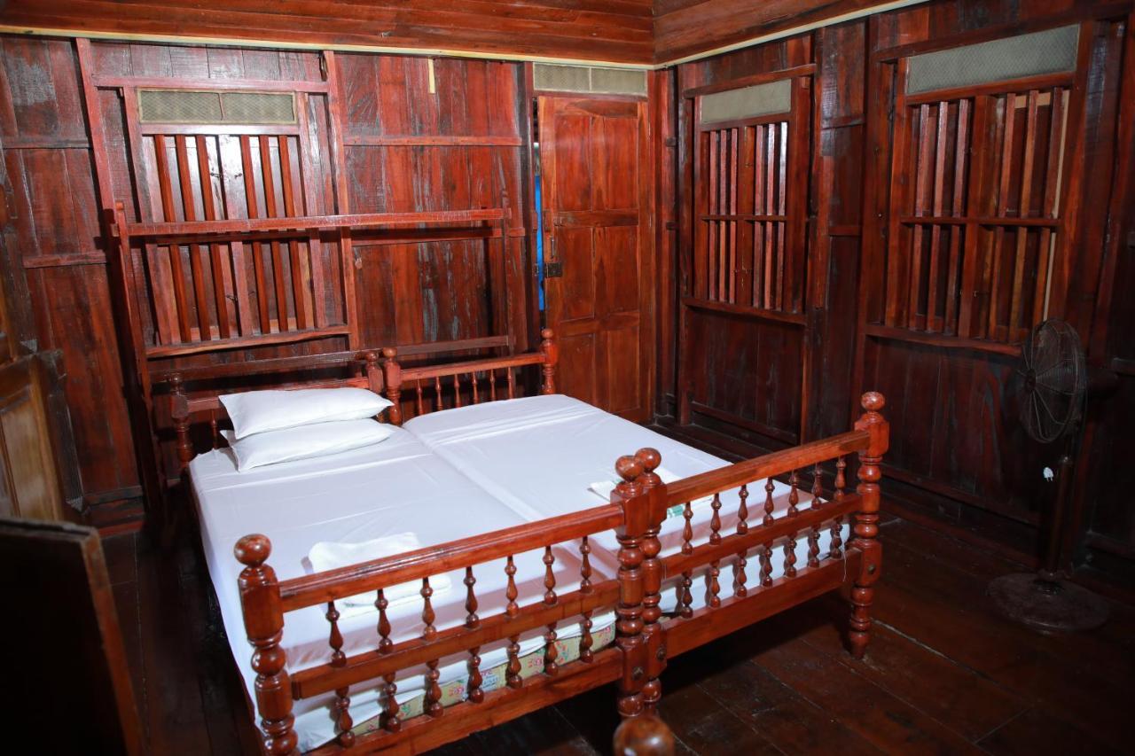 Alappuzha Malayalam Lake Resort מראה חיצוני תמונה