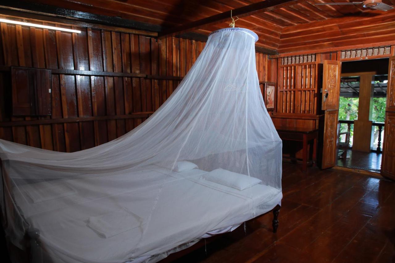 Alappuzha Malayalam Lake Resort מראה חיצוני תמונה