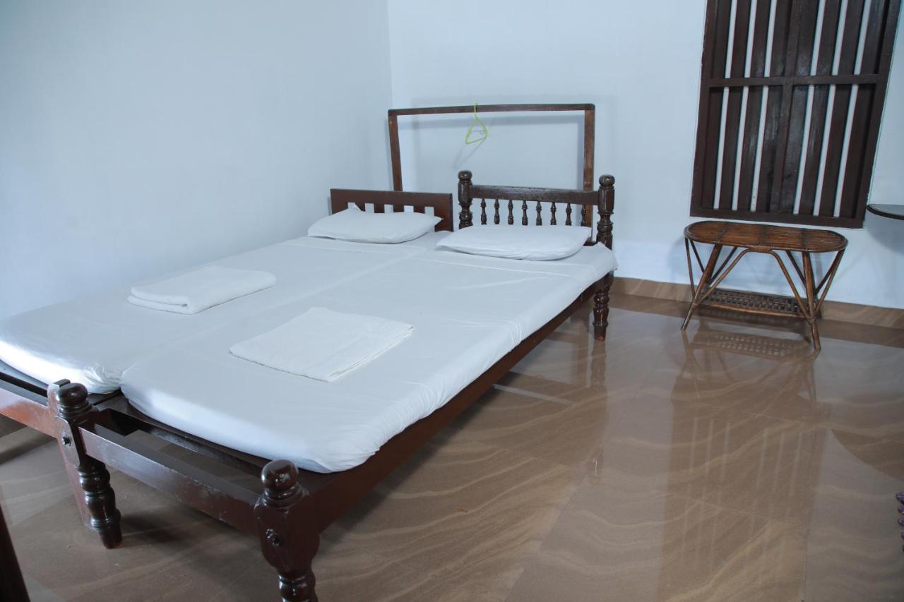 Alappuzha Malayalam Lake Resort מראה חיצוני תמונה