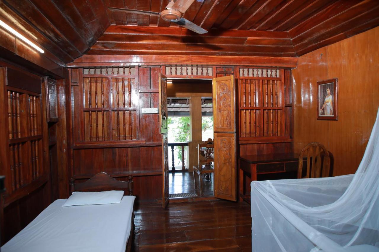 Alappuzha Malayalam Lake Resort מראה חיצוני תמונה