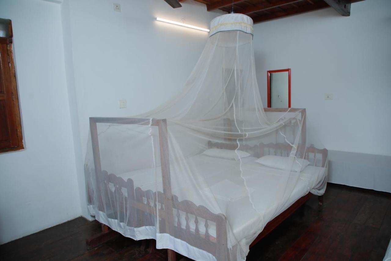Alappuzha Malayalam Lake Resort מראה חיצוני תמונה