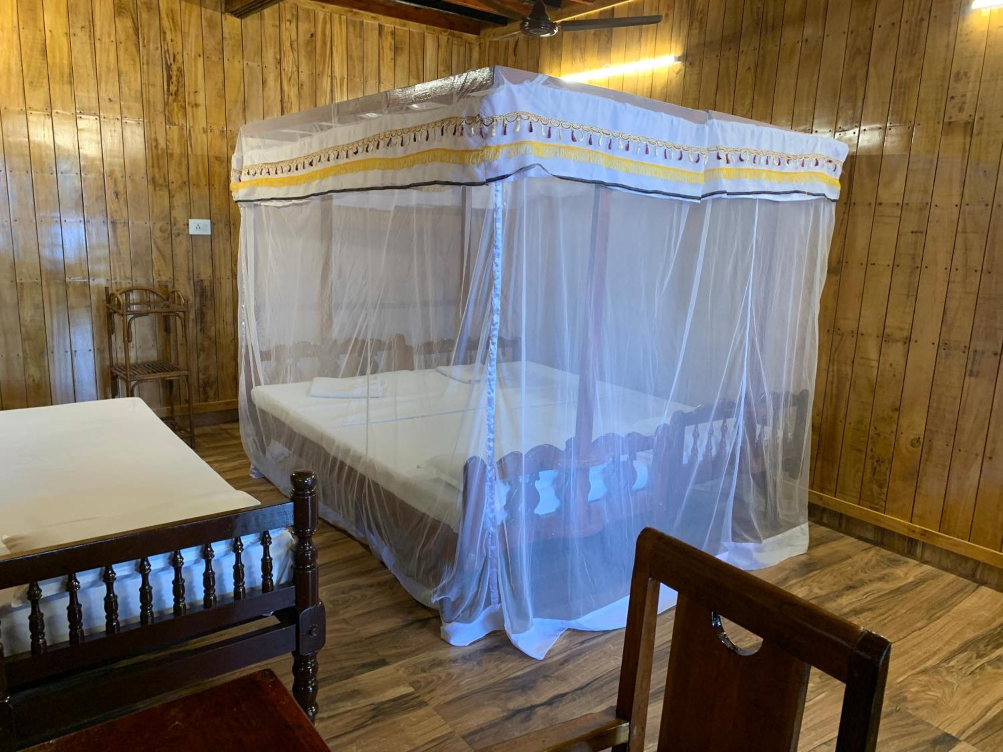 Alappuzha Malayalam Lake Resort מראה חיצוני תמונה